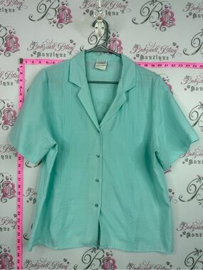 Koret vintage top blue Mint Green Short Sleeve Button-Down Shirt
